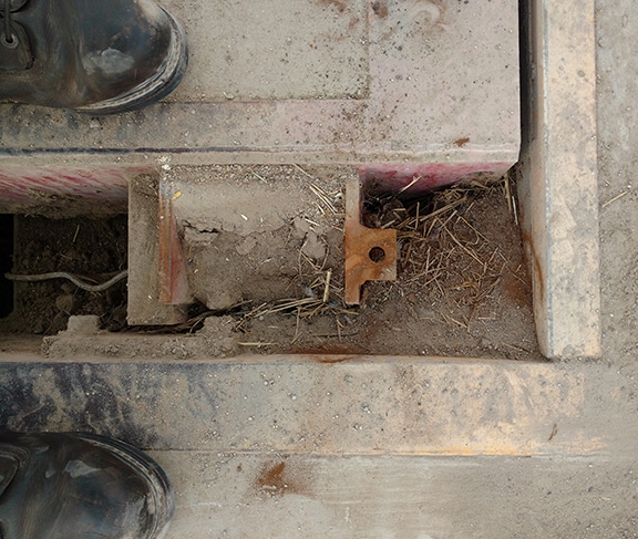 Dirt Build Up inside Truck Scale Dirt Build Up inside Truck Scale