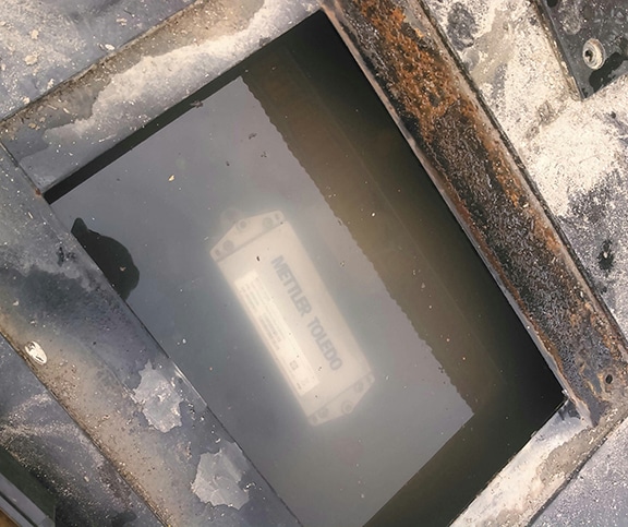 Flooded J-Box - Truck Scale Underwater Flooded J-Box - Truck Scale Underwater