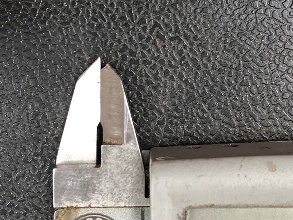 Caliper with busted jaw Caliper with busted jaw