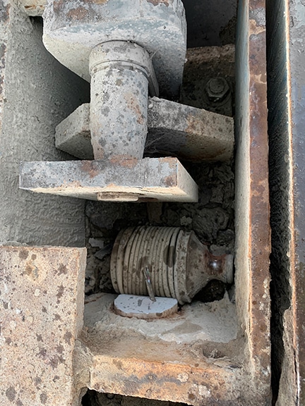 Damaged Load Cell Damaged Load Cell