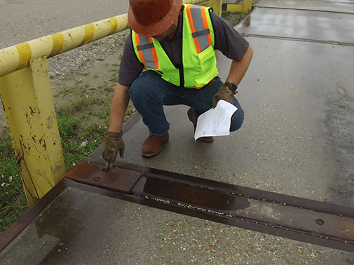 Visual truck scale inspection